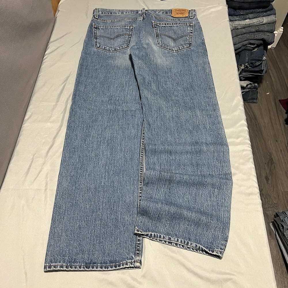 Levis 529 Low Rise Straight Jeans Mens 34x32 Blue Medium Wash Denim Casual